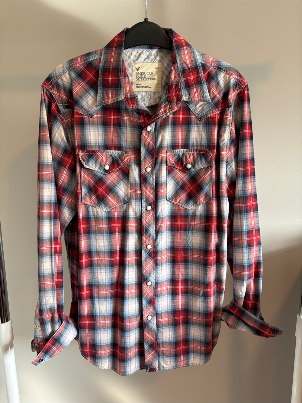 Y2K Men’s American Eagle Outfitters Red and Blue Plaid Button-Down Shirt
